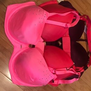“NEW” Victoria Secret Bras - 36D